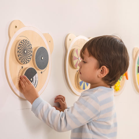 Wall Toy - Spinning Points