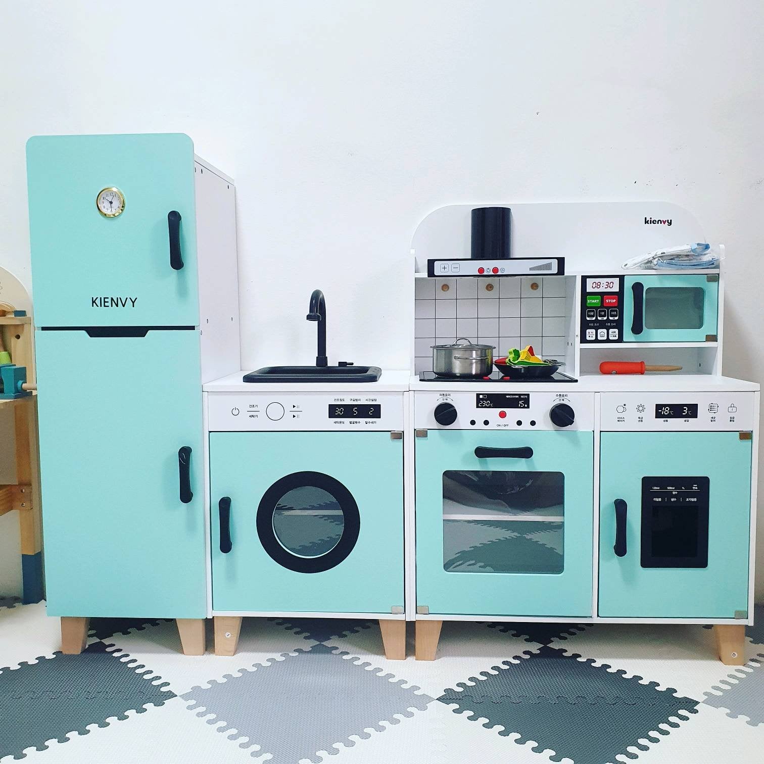 New Wooden Kitchen Playset with Sound Light & Water | Kids Pretend Play Toy